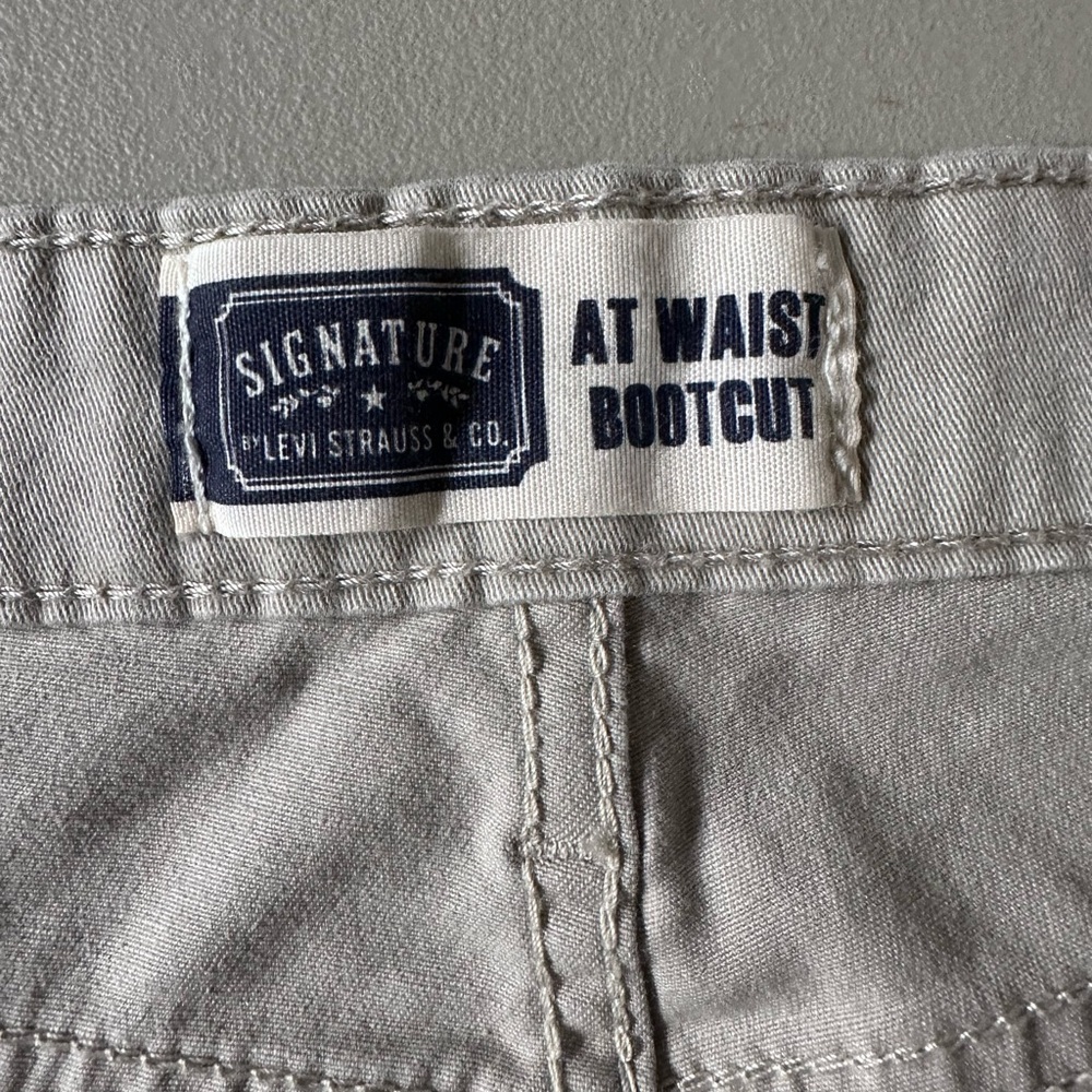 Levi’s Boot Cut Light Khaki, Size 12 short - Picture 5 of 9